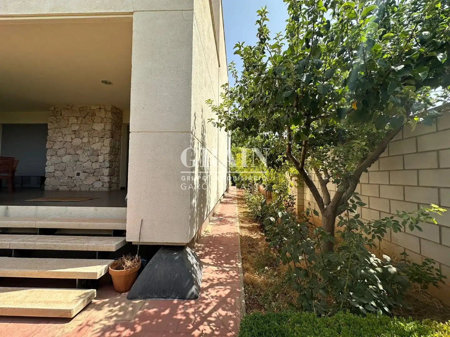 Jardí de Casa adosada en venda en Albacete amb Calefacció, Jardí privat i Terrassa