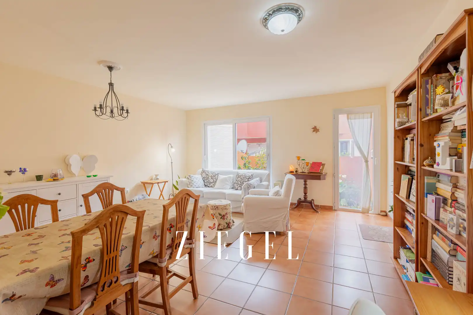 Living room of Houses for sale in San Cristóbal de la Laguna  with Terrace, Storage room and Balcony