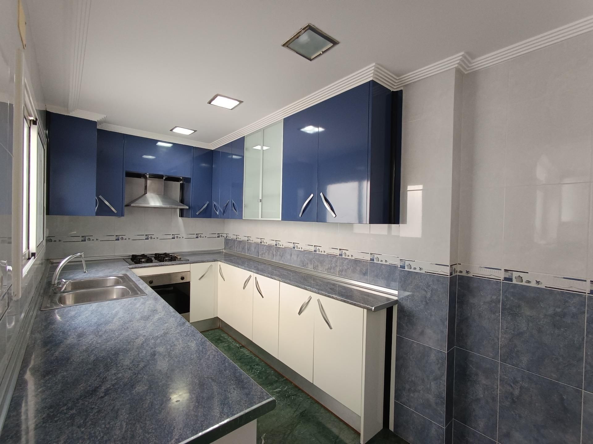 Cocina de Piso de alquiler en Cubelles con Calefacción, Terraza y Balcón
