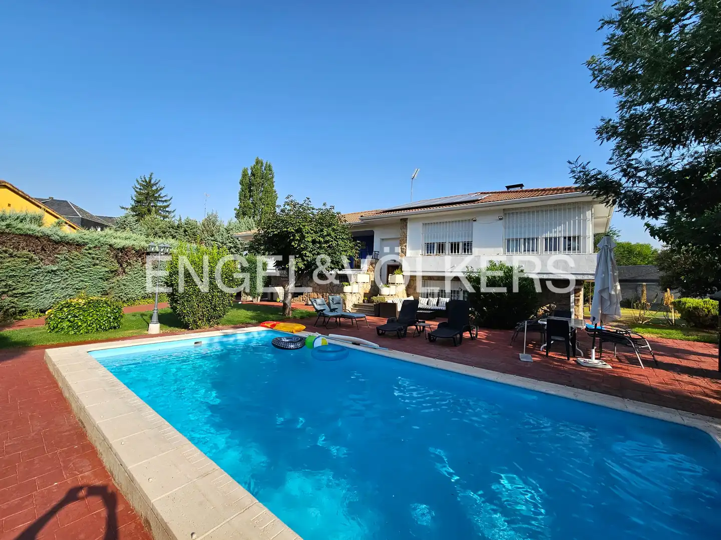Swimming pool of Houses for sale in Alpedrete  with Heating, Private garden and Terrace
