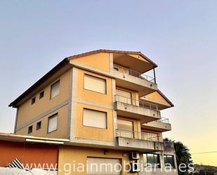 Vista exterior de Casa o xalet en venda en Vigo  amb Terrassa