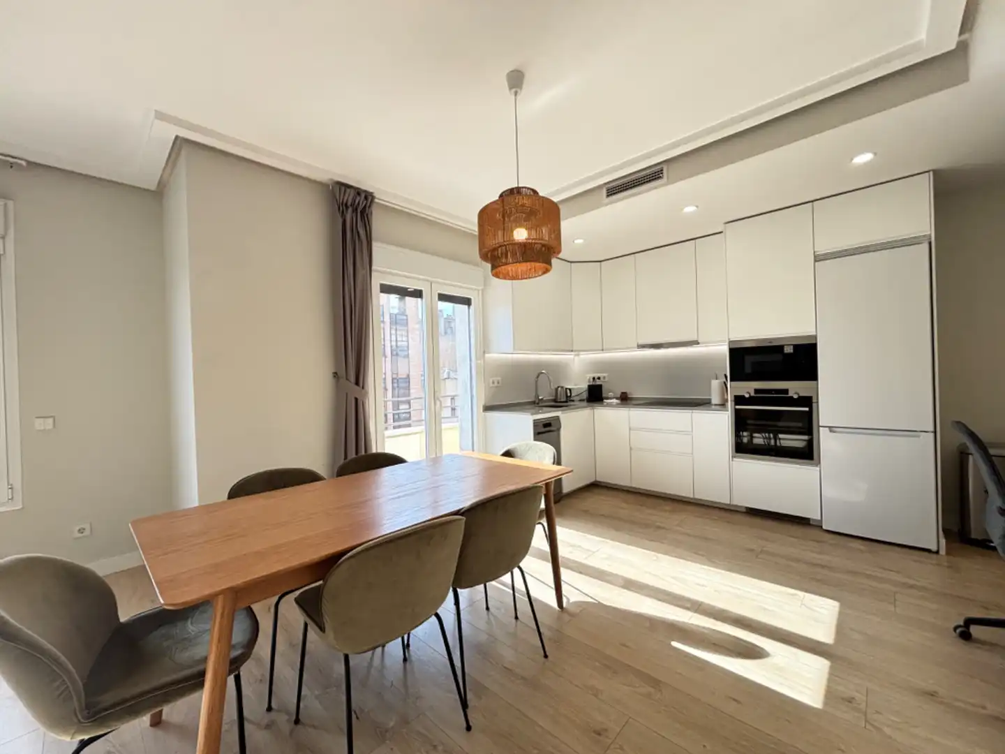 Kitchen of Flat for rent in Madrid  with Air Conditioner, Heating and Furnished
