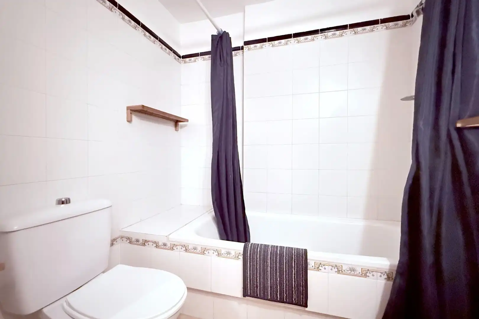 Badezimmer von Wohnung zum Verkauf in La Manga del Mar Menor mit Terrasse, Möbliert und Gemeinschaftspool