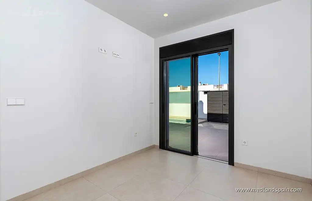 Chalet con piscina en venta en San Javier ciudad, imagen 4