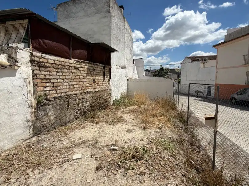 Residential zum Verkauf in Aguilar de la Frontera
