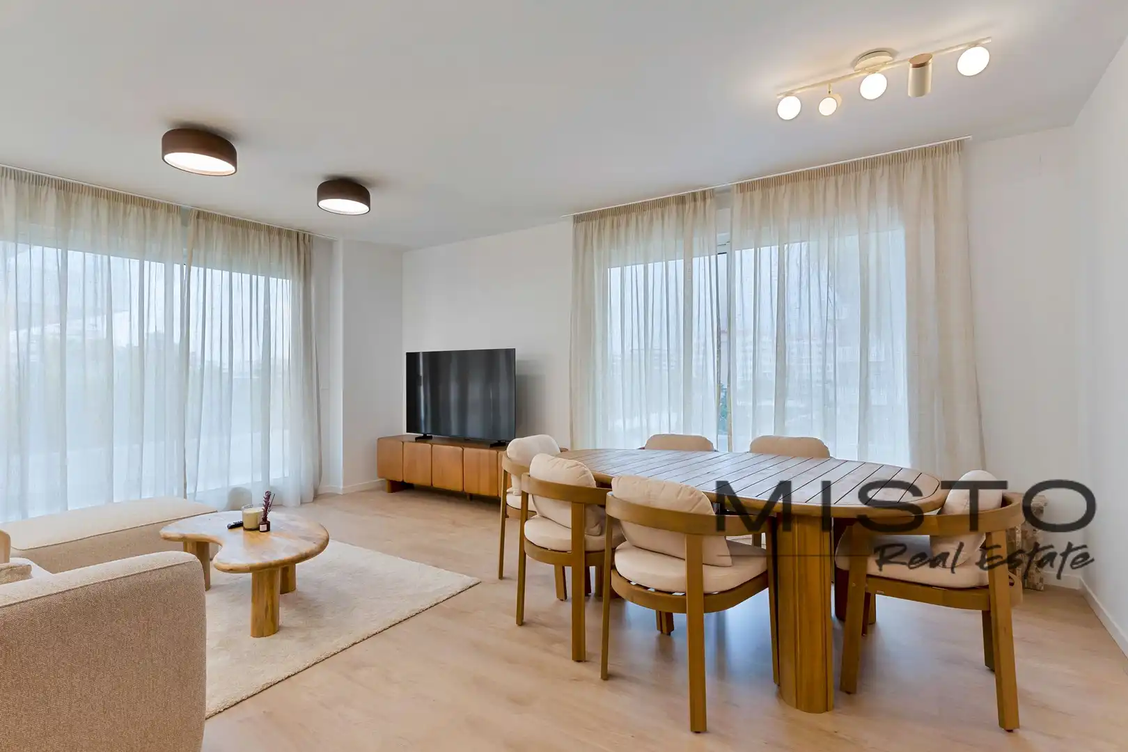 Living room of Flat for rent in Nueva Andalucía