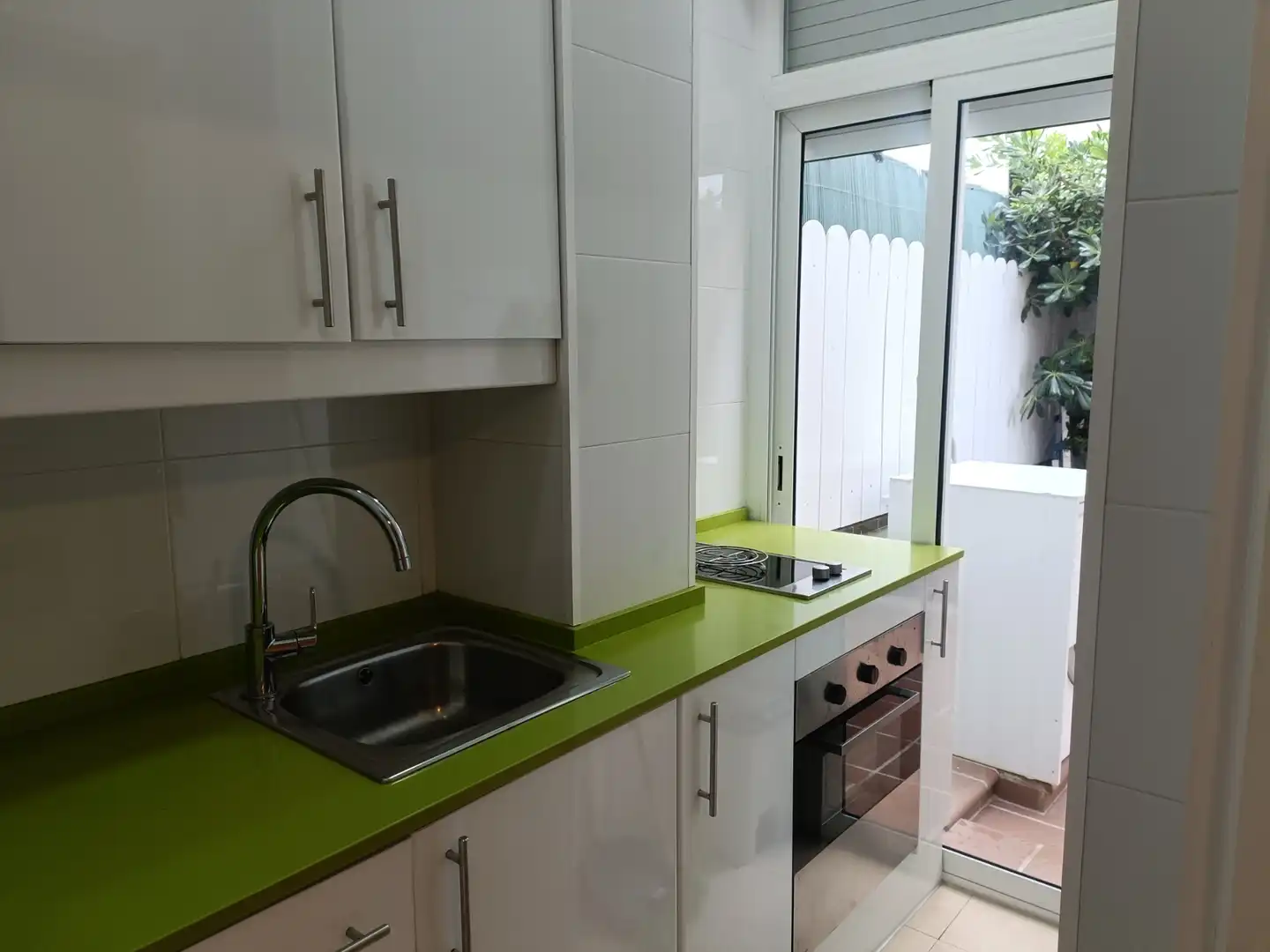 Cuina de Loft en venda en Roda de Berà amb Parquet, Terrassa i Moblat