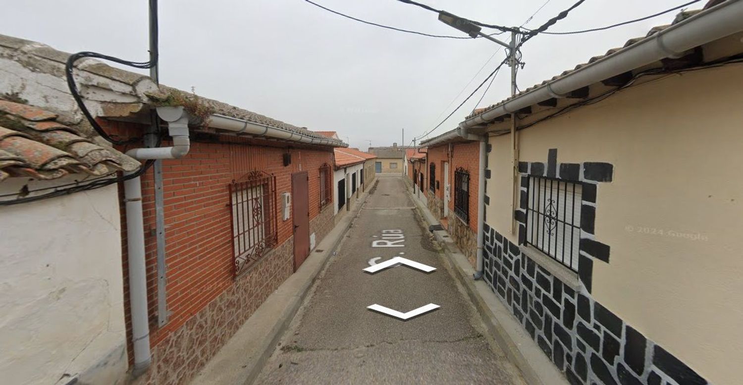 Exterior view of House or chalet for sale in Santo Domingo-Caudilla  with Storage room