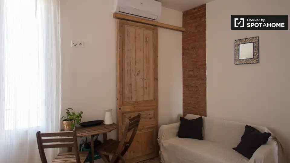 Flat for rent in La Nova Esquerra de l'Eixample