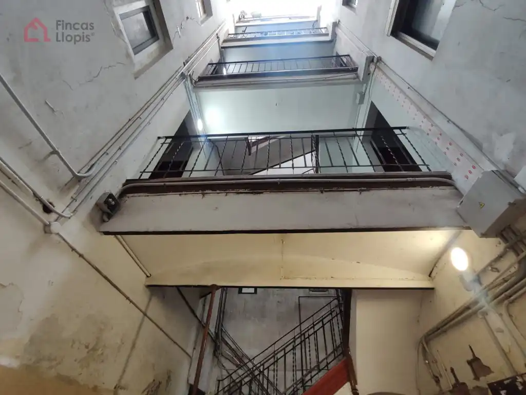 Terraza de Piso en venta en Barcelona con Balcón y Internet