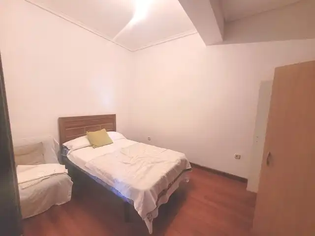 Habitación de Casa adosada en venta en Valdoviño con Jardín privado, Trastero y Amueblado