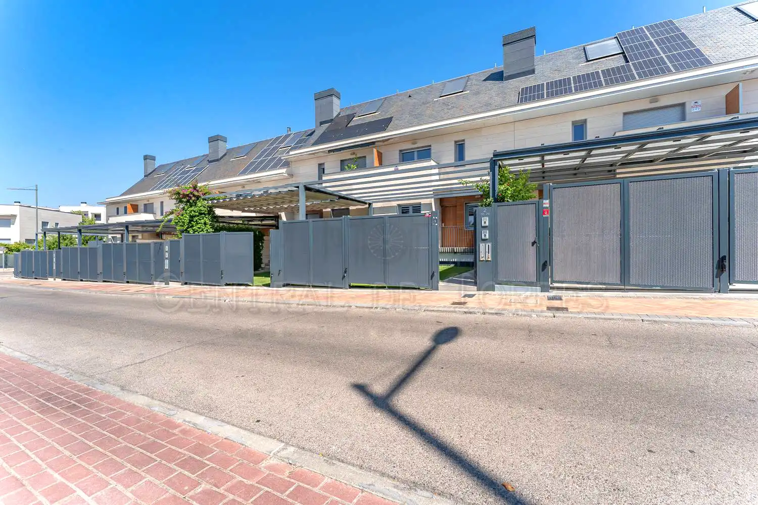 Detached homes for rent in Calle Francisco de Vitoria, Valenoso