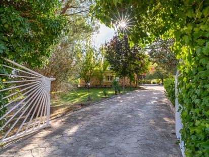 Jardí de Finca rústica en venda en Brihuega amb Aire condicionat, Calefacció i Jardí privat