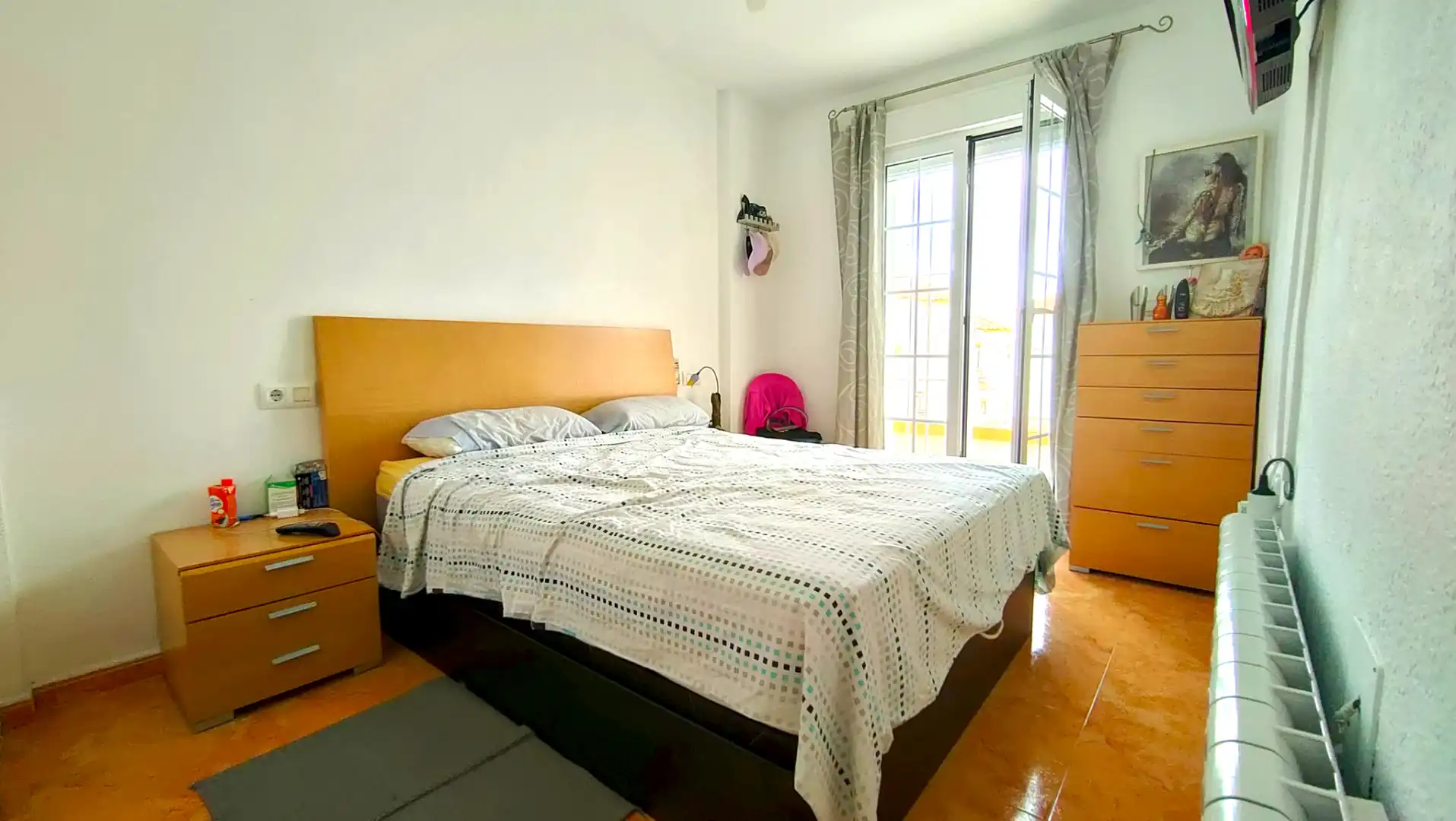 Habitación de Casa adosada en venta en Santa Pola con Aire acondicionado, Calefacción y Jardín privado
