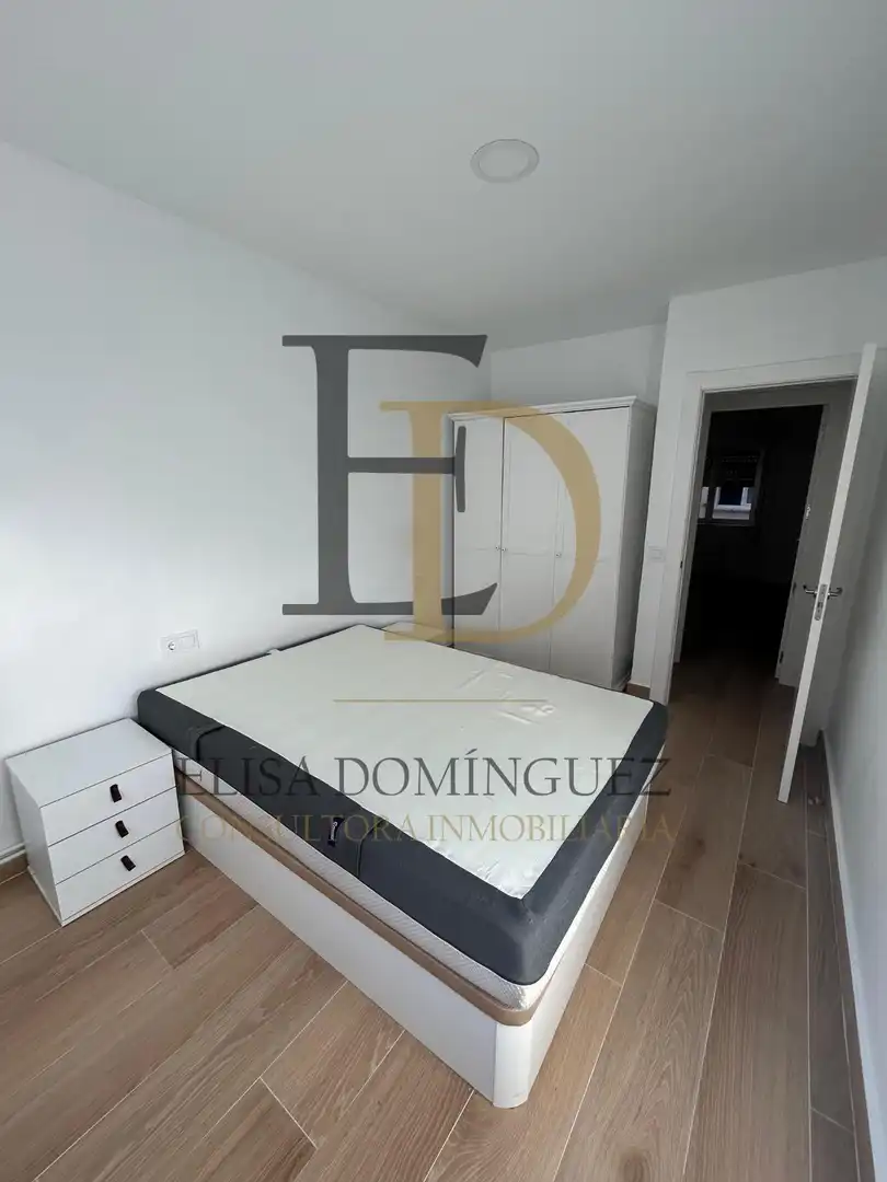 Schlafzimmer von Wohnung zur Miete in Salamanca mit Heizung, Möbliert und Balkon