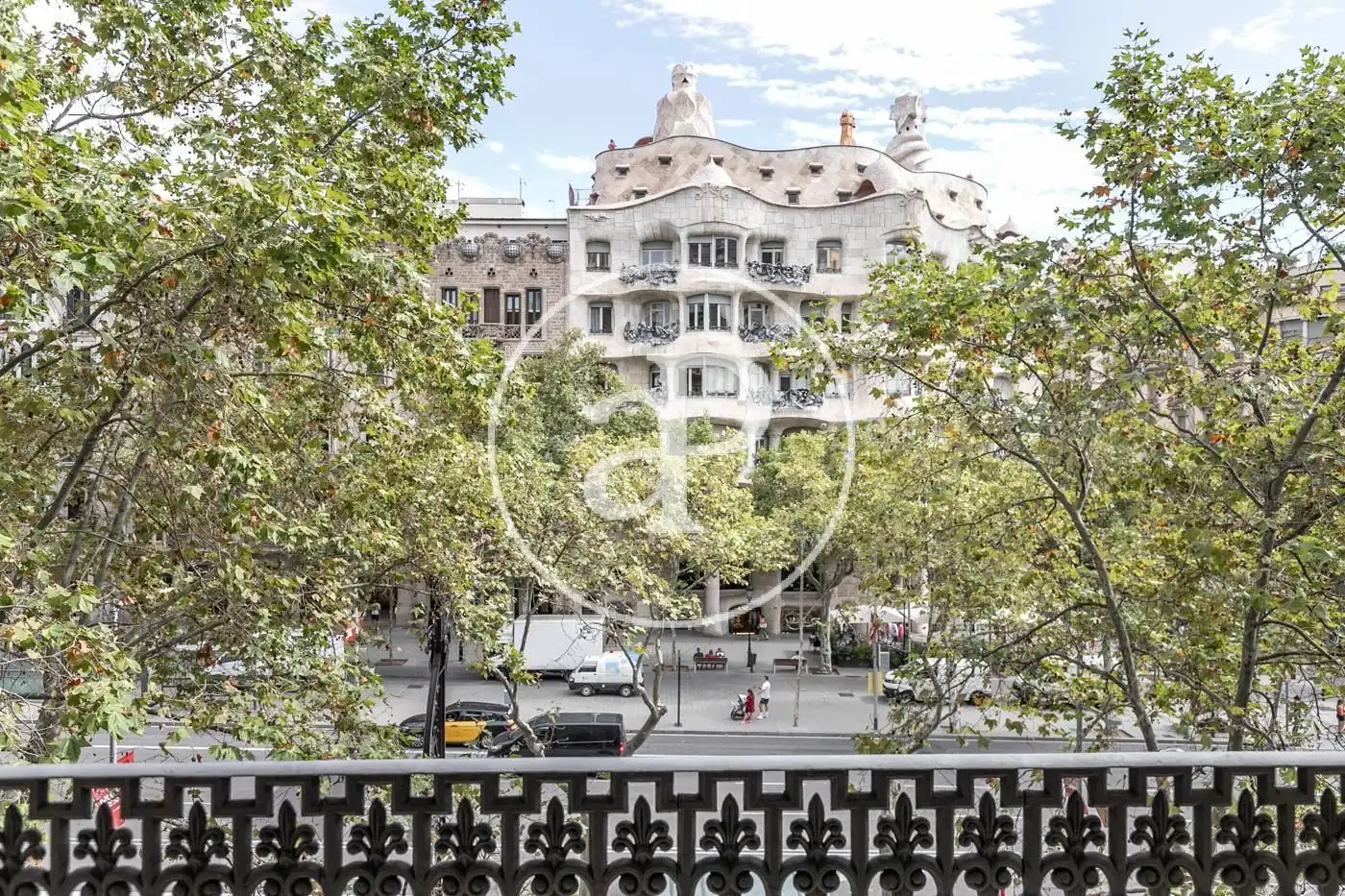 Außenansicht von Wohnung zum Verkauf in Barcelona mit Klimaanlage, Heizung und Balkon