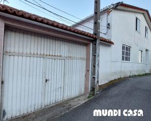 Exterior view of House or chalet for sale in A Pobra do Caramiñal  with Heating, Terrace and Storage room