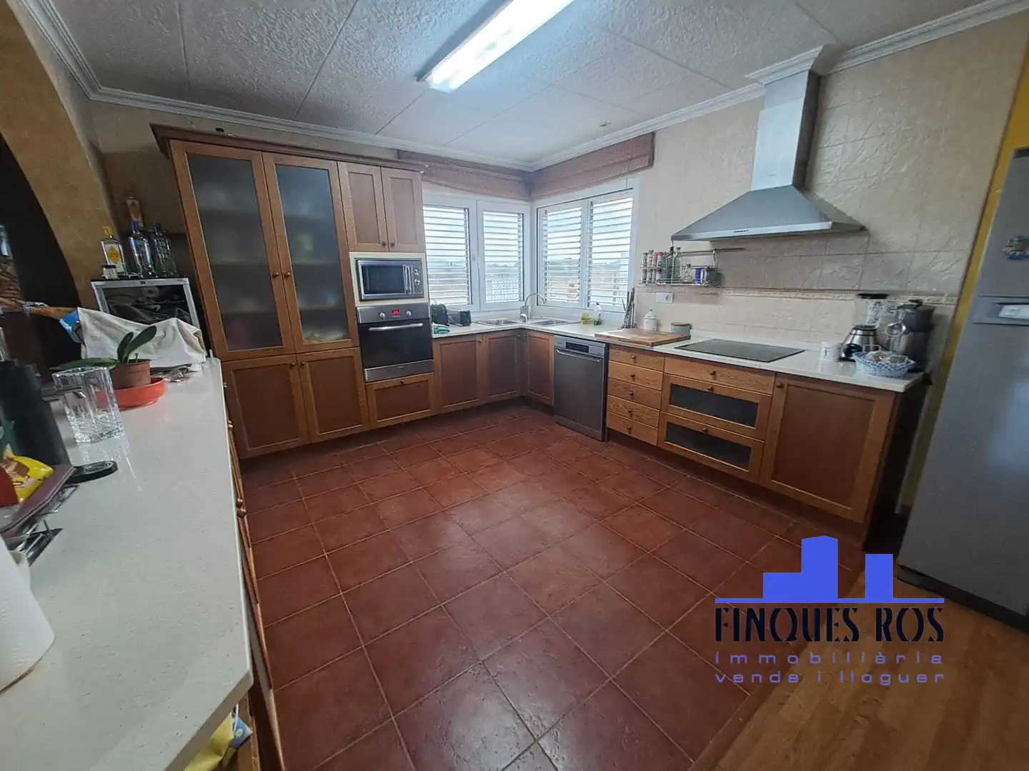Cuina de Casa o xalet en venda en Vinaròs amb Aire condicionat, Jardí privat i Terrassa