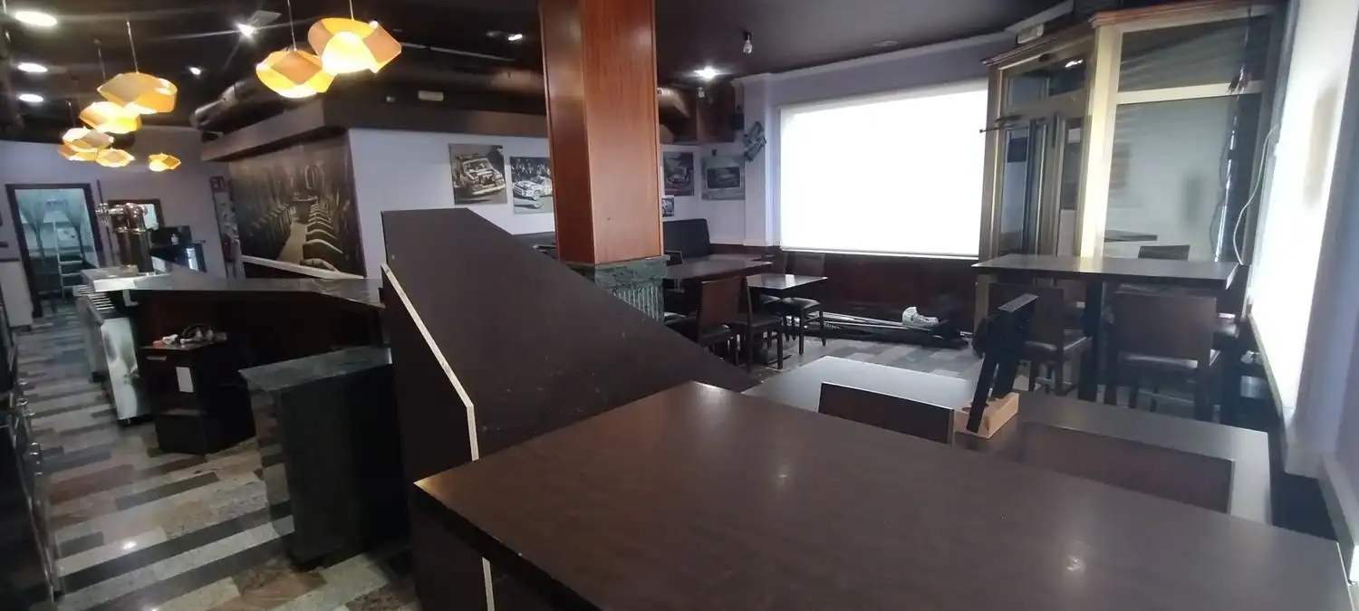 Local comercial en venta en Calle Torrente Ballester, imagen 3