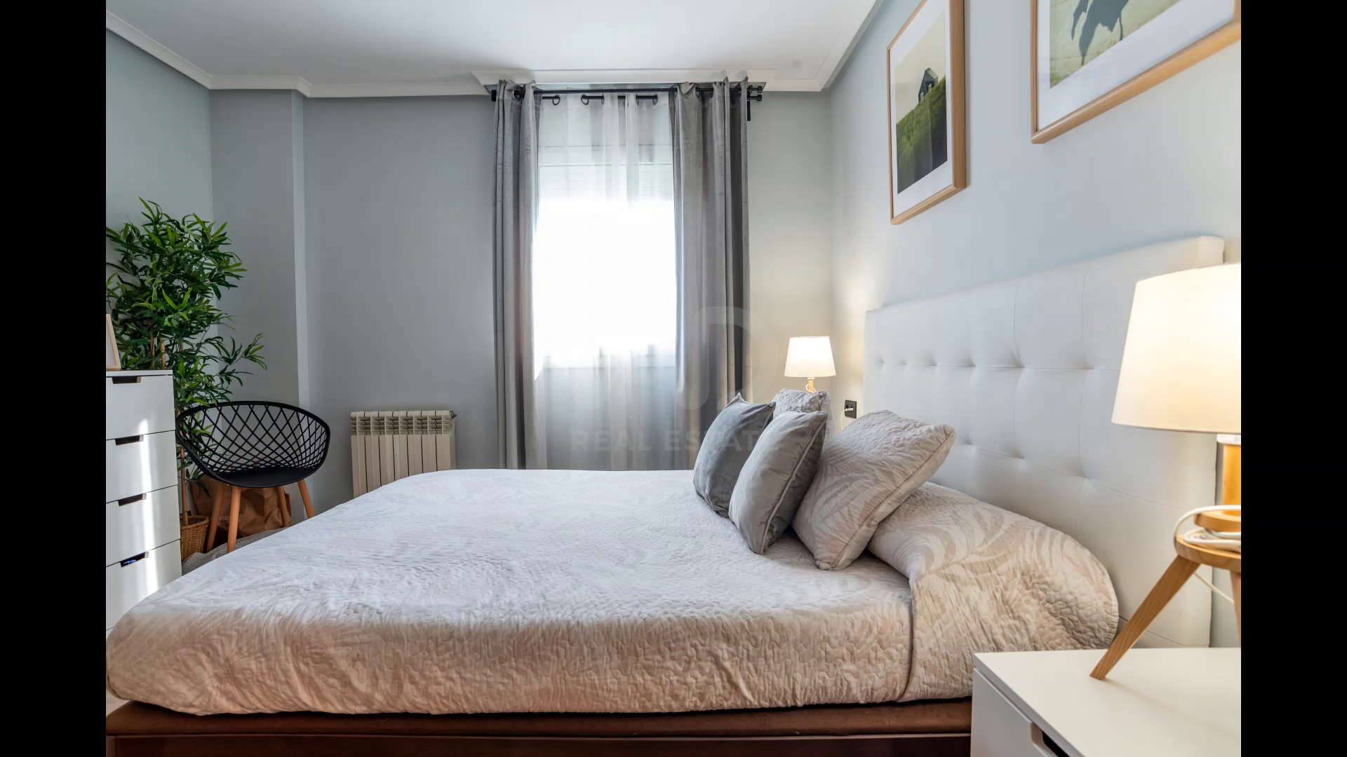 Dormitori de Pis en venda en Sabadell amb Aire condicionat i Calefacció