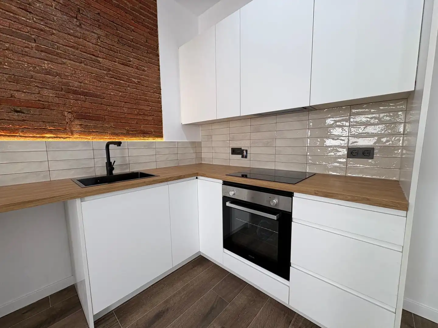 Casa aparellada en venda a Centre - Sant Oleguer, imagen 11