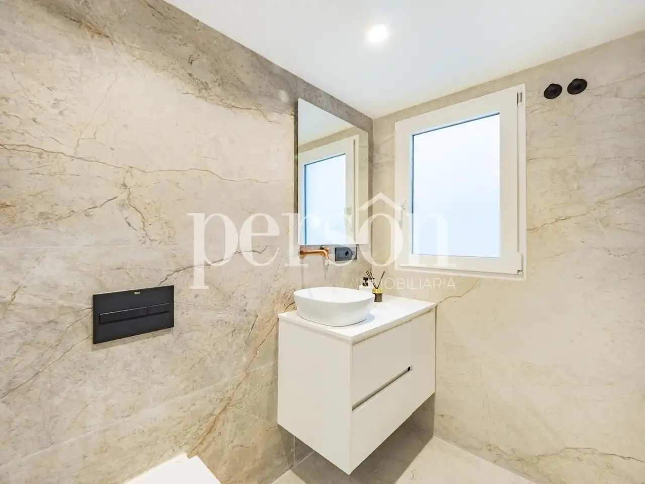 Piso con terraza en venta en Extramurs, imagen 24