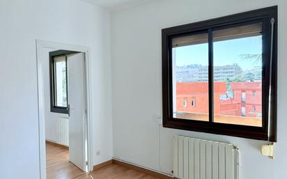 Bedroom of Flat for sale in  Barcelona Capital  with Heating and Parquet flooring