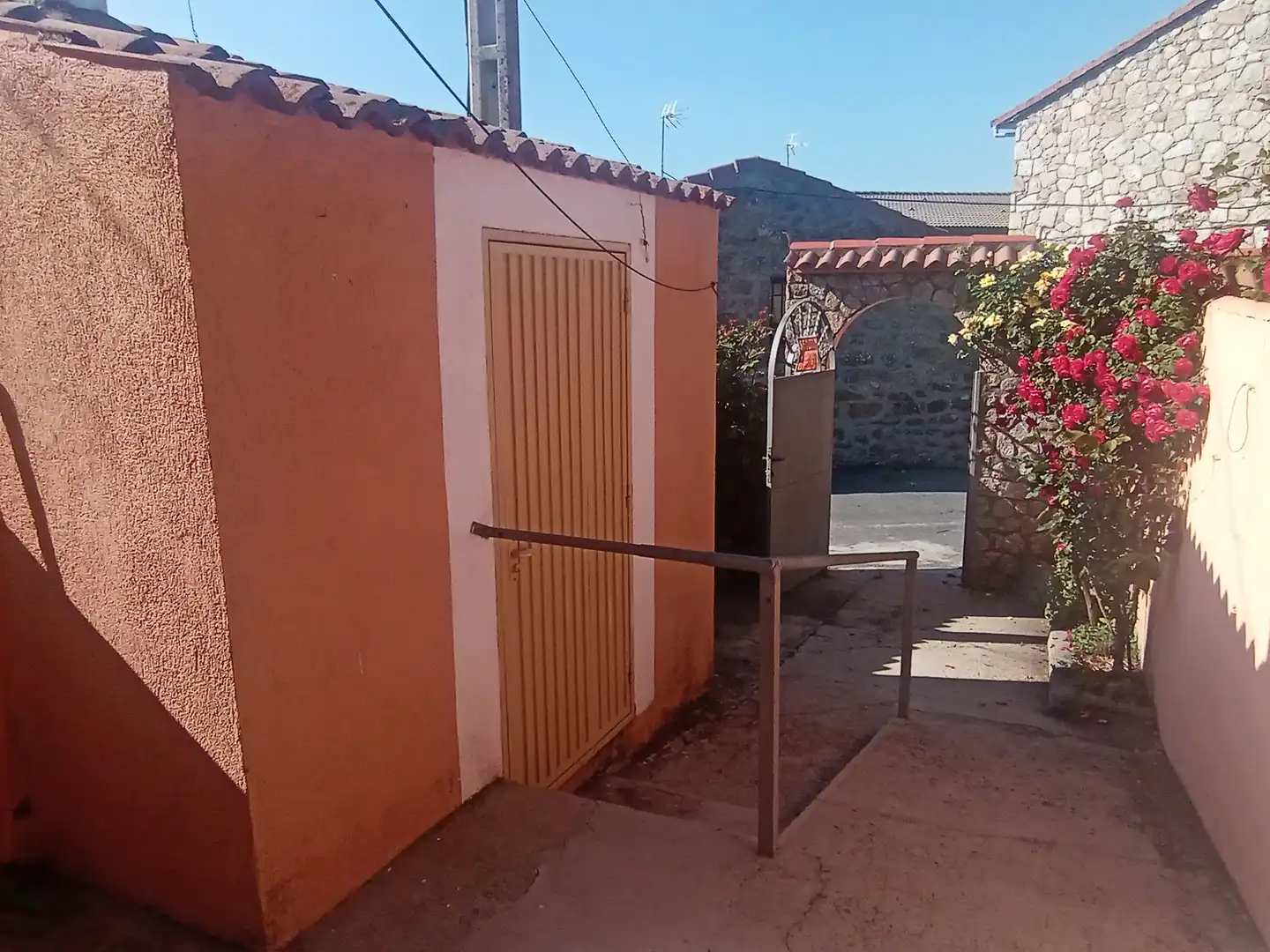 Casa adosada en venta en Cepeda la Mora con Calefacción