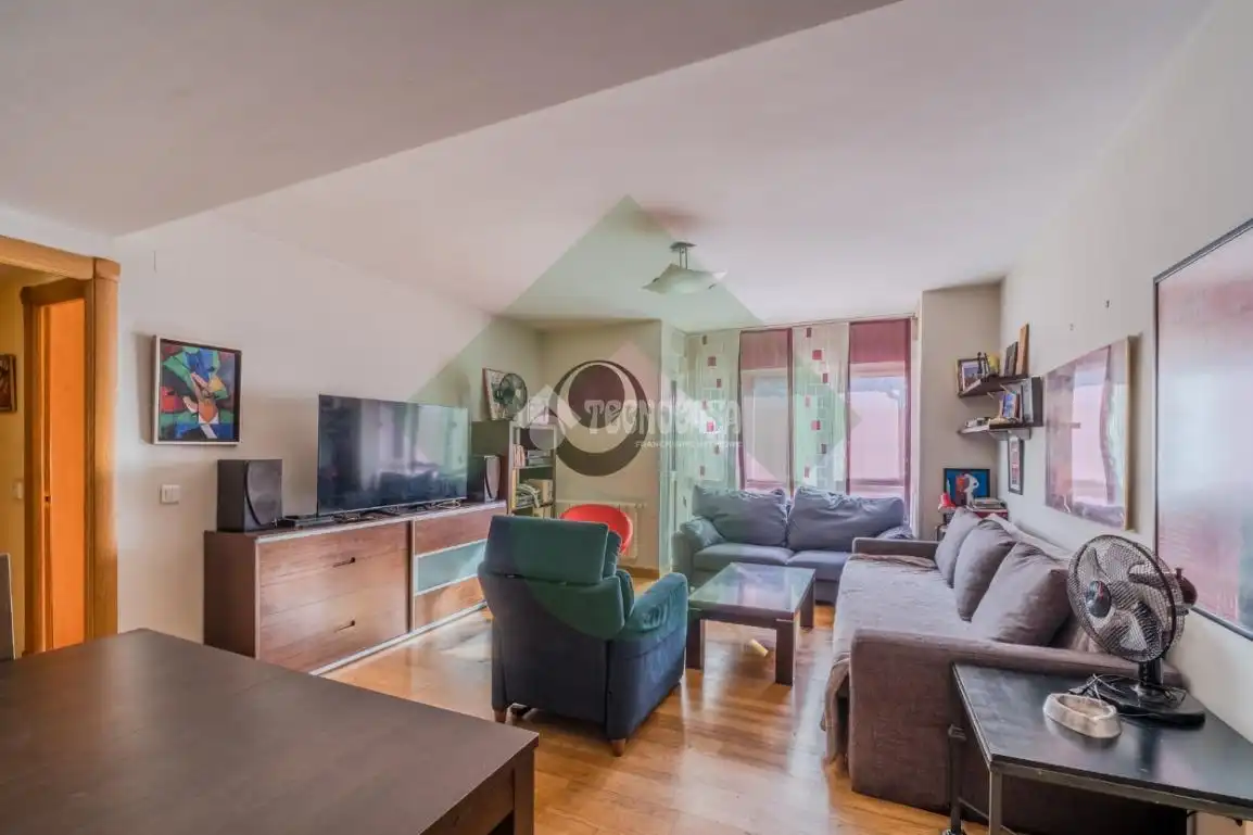 Living room of Flat for sale in Madrid  with Air Conditioner, Heating and Terrace