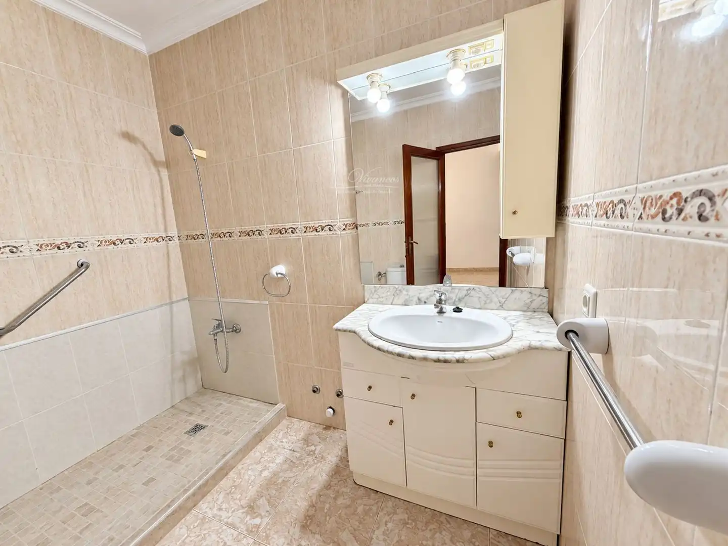 Terraced house with garden for sale in GRAN VIA COLOM, imagen 19