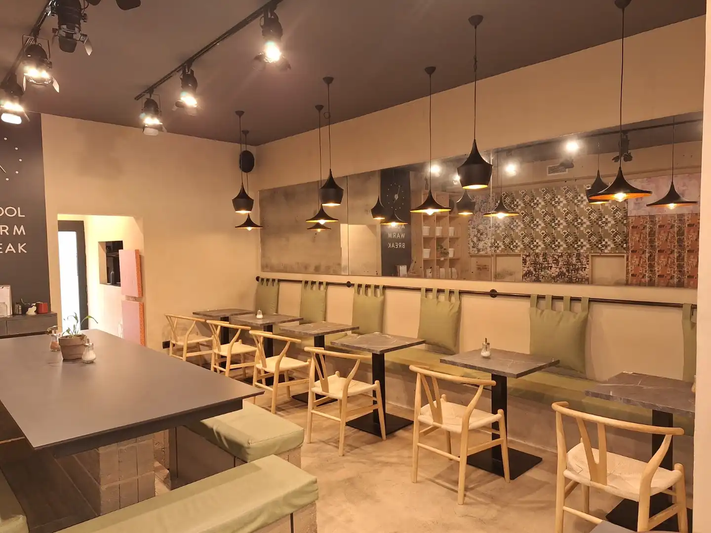 Business premises for transfer in Gràcia, imagen 2