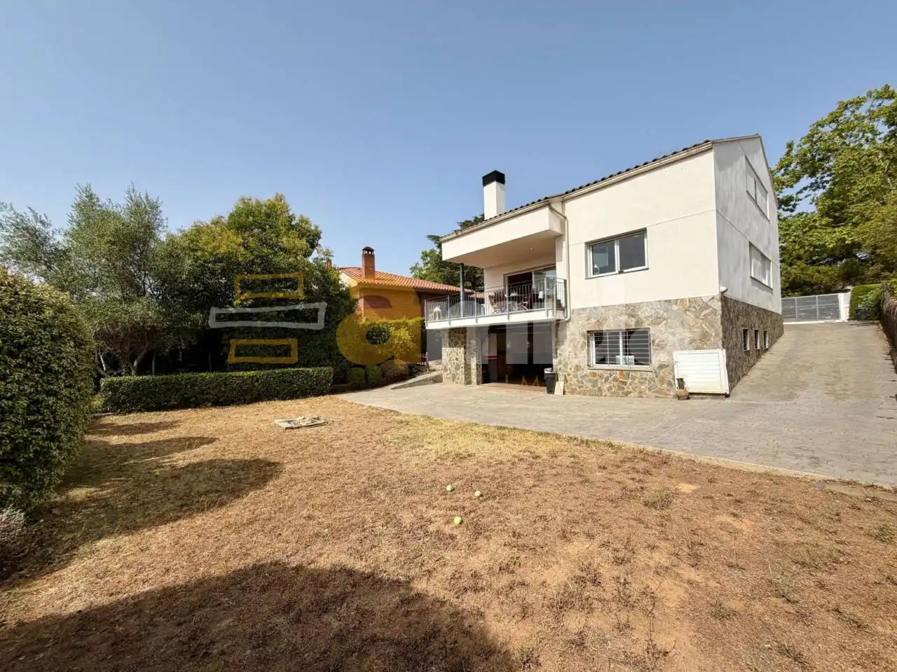 Vista exterior de Casa o xalet en venda en Sabadell amb Aire condicionat, Calefacció i Jardí privat