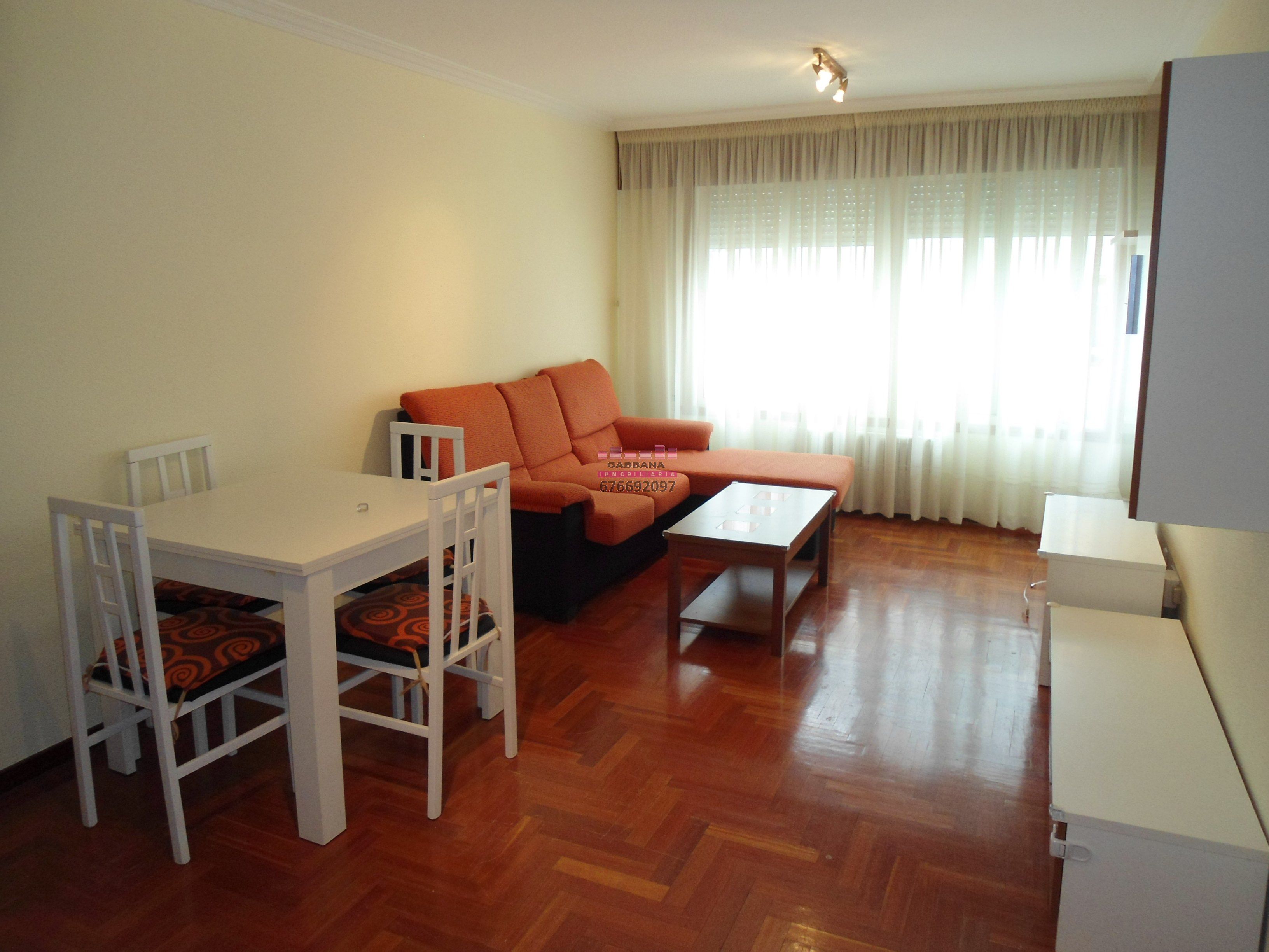 Flat to rent in Rúa de Rosalía de Castro, Centro - Areal