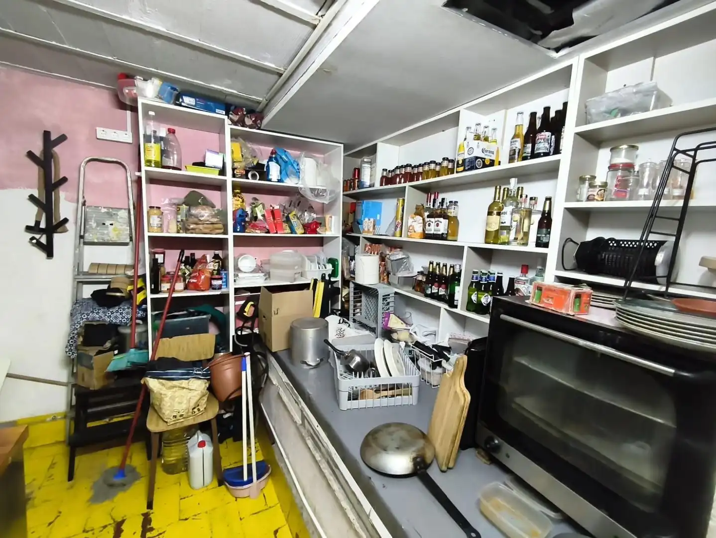 Cocina de Local en traspaso en Barcelona con Aire acondicionado, Amueblado y Internet