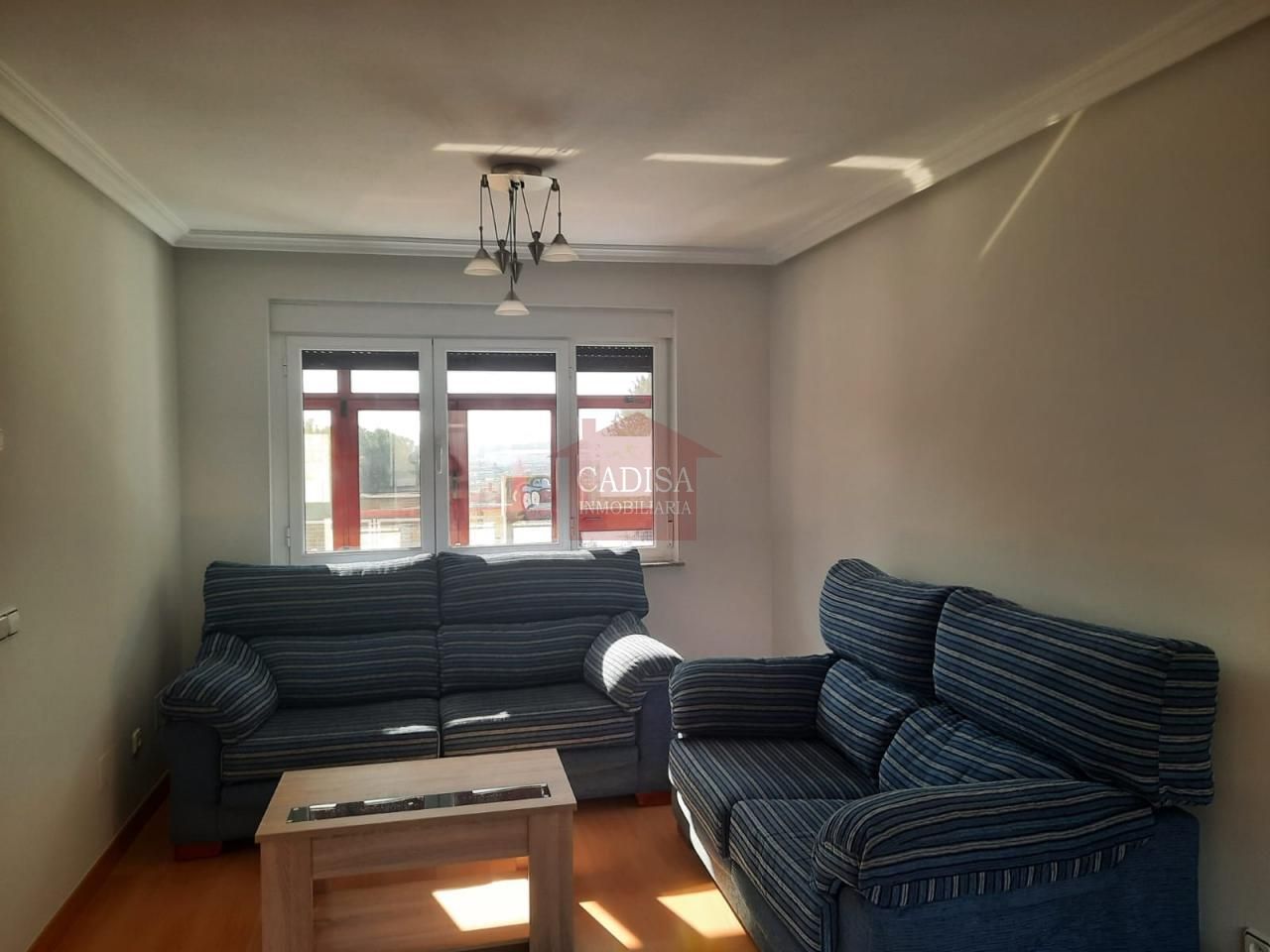 Sala d'estar de Casa adosada en venda en Salamanca Capital amb Calefacció, Jardí privat i Terrassa