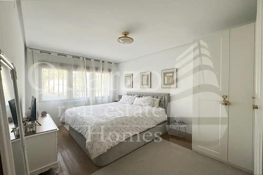 Bedroom of Houses for sale in Villaviciosa de Odón  with Air Conditioner, Heating and Private garden