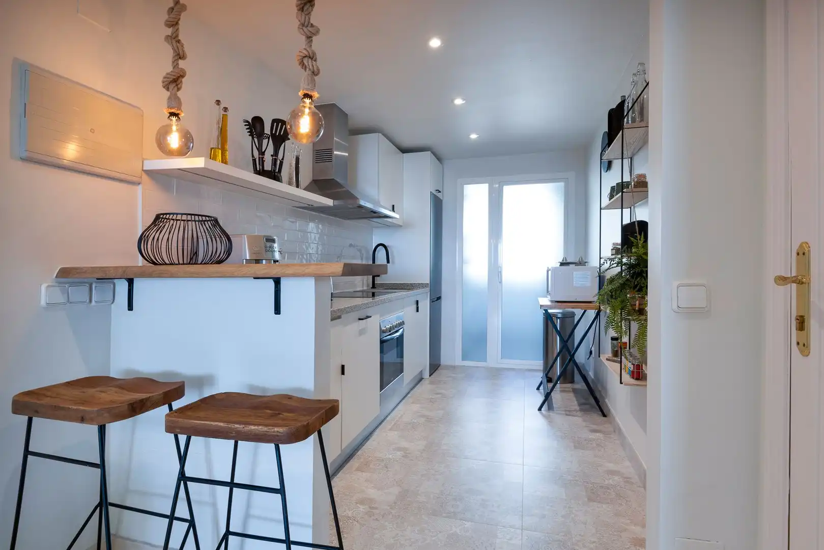 Küche von Maisonette zur Miete in Benahavís mit Klimaanlage, Heizung und Privatgarten