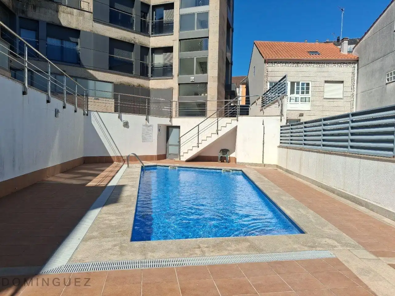 Schwimmbecken von Wohnung zum Verkauf in A Illa de Arousa  mit Heizung, Abstellraum und Schwimmbad