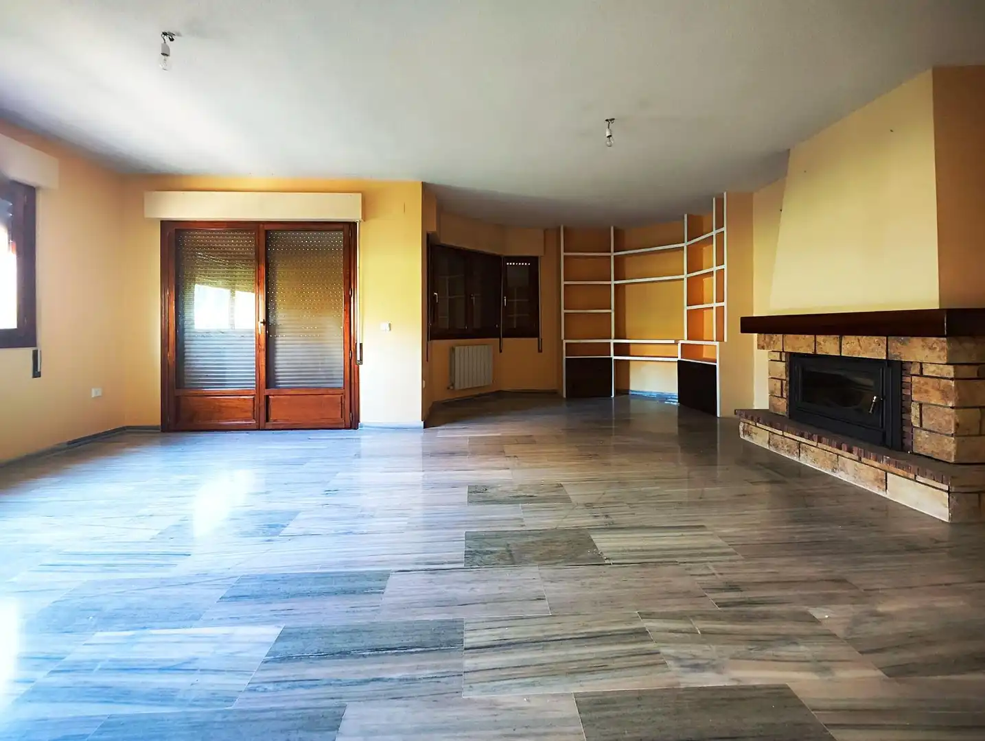 Sala de estar de Casa o chalet en venta en Puertollano con Aire acondicionado, Calefacción y Jardín privado