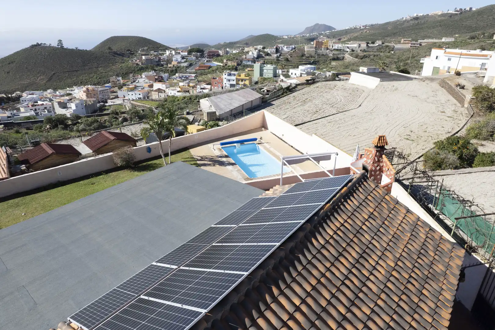 Vista exterior de Casa o chalet en venta en Granadilla de Abona con Aire acondicionado, Jardín privado y Terraza