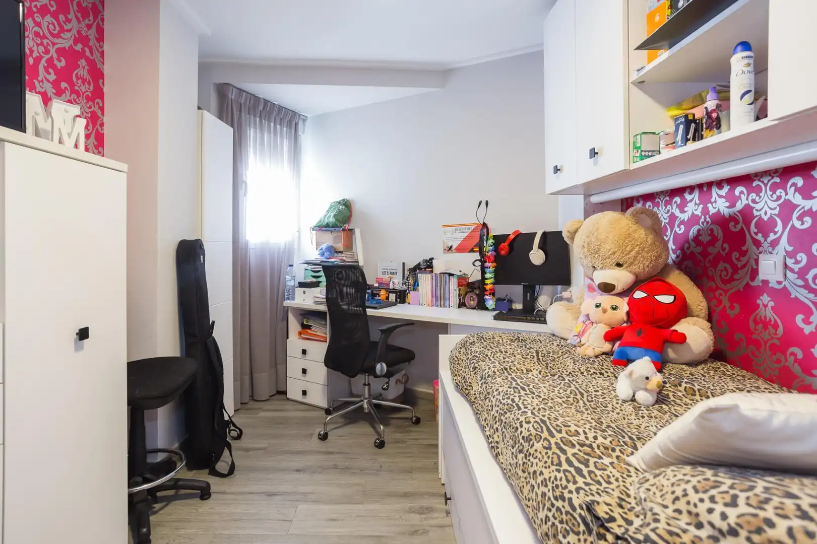 Schlafzimmer von Dachboden zum Verkauf in Gandia mit Klimaanlage, Heizung und Terrasse