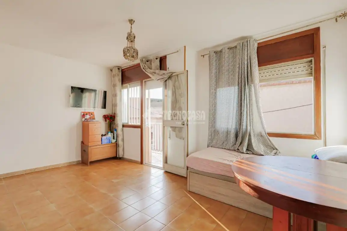 Habitación de Piso en venta en Montcada i Reixac con Balcón