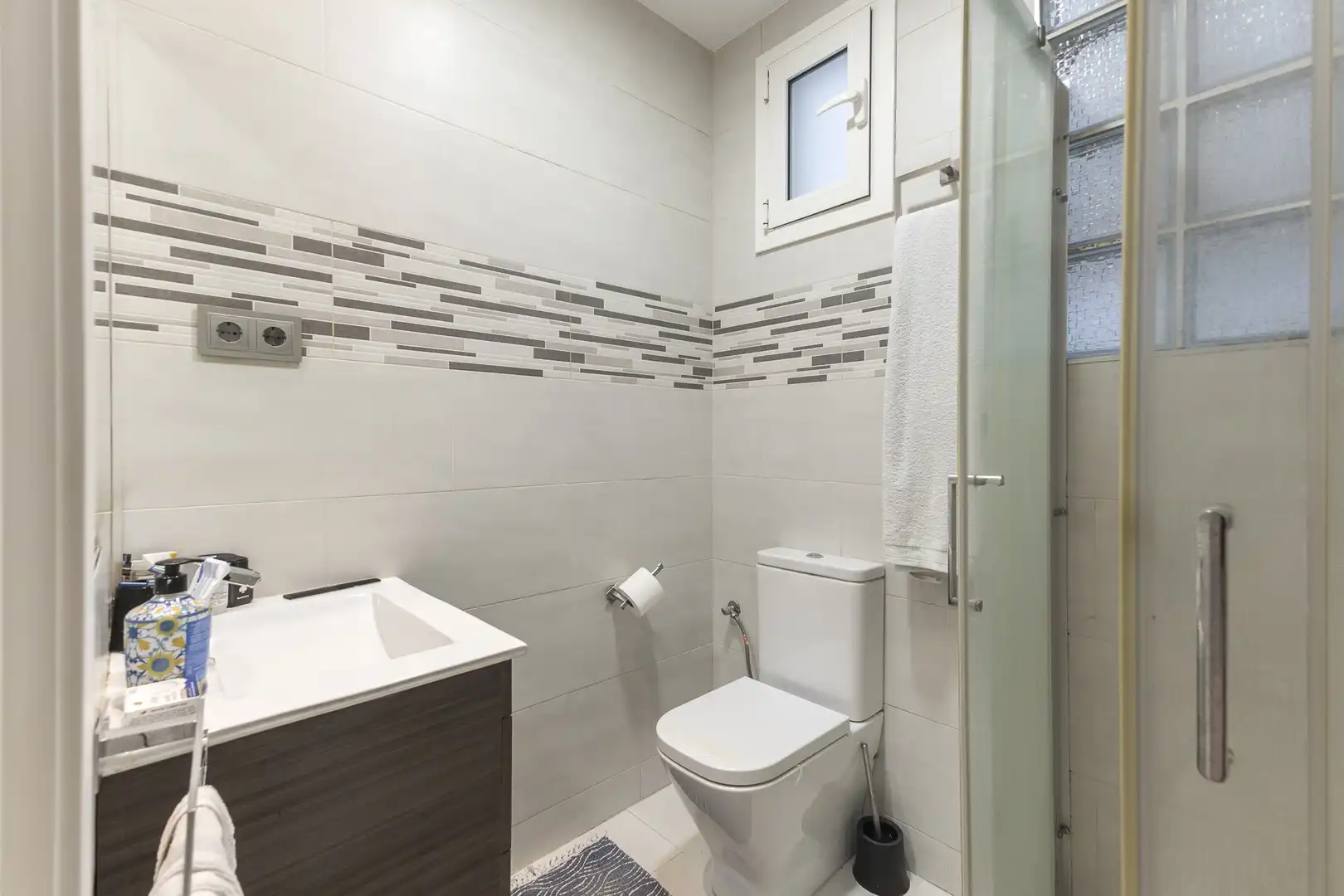 Baño de Piso en venta en Barcelona con Aire acondicionado, Calefacción y Balcón