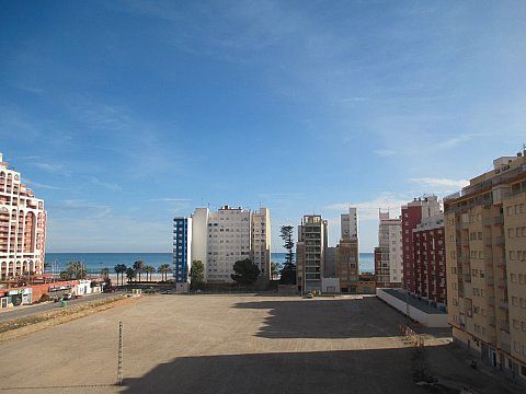Vista exterior de Apartamento en venta en Cullera con Terraza, Amueblado y Horno