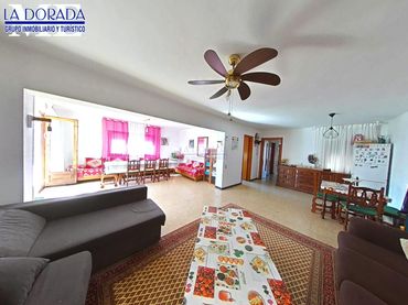 Flat with balcony for sale in Carrer de Tortosa