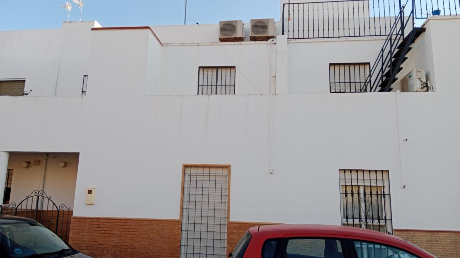 Exterior view of Single-family semi-detached for sale in Isla Cristina  with Air Conditioner and Terrace