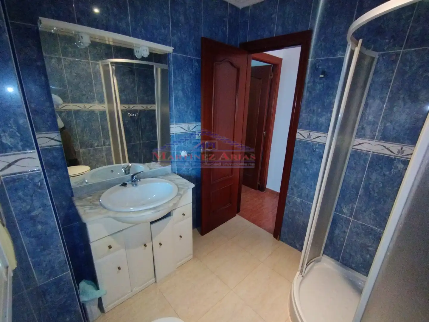 Bathroom of Houses for sale in Fuerte del Rey  with Private garden, Terrace and Balcony