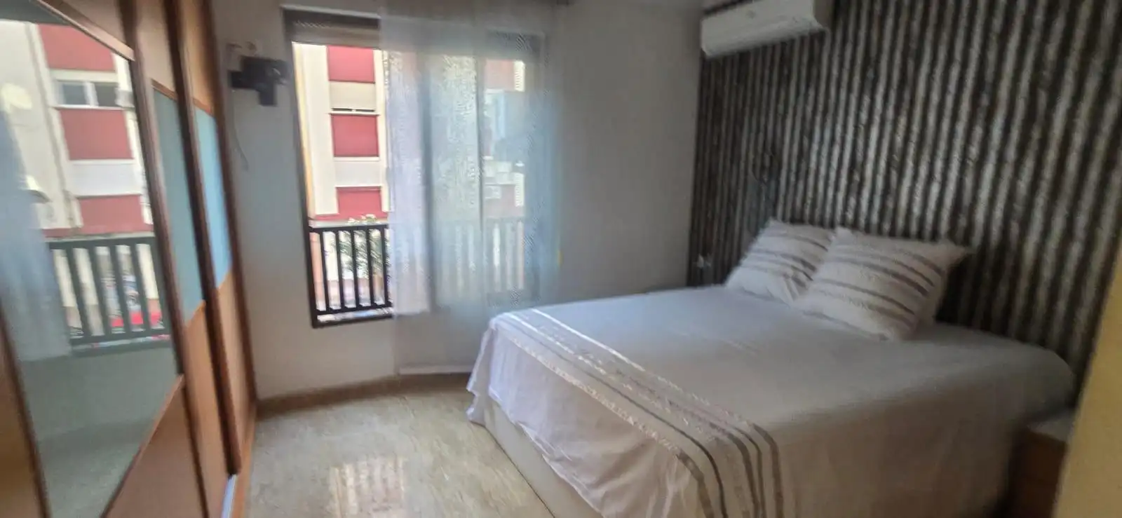 Schlafzimmer von Wohnung zum Verkauf in Valencia mit Klimaanlage, Heizung und Möbliert