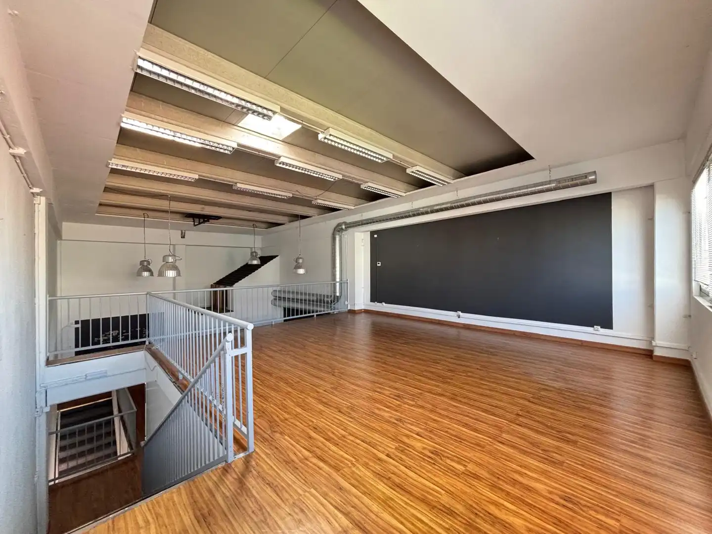 Commercial properties for rent in Las Rozas de Madrid  with Air Conditioner and Heating
