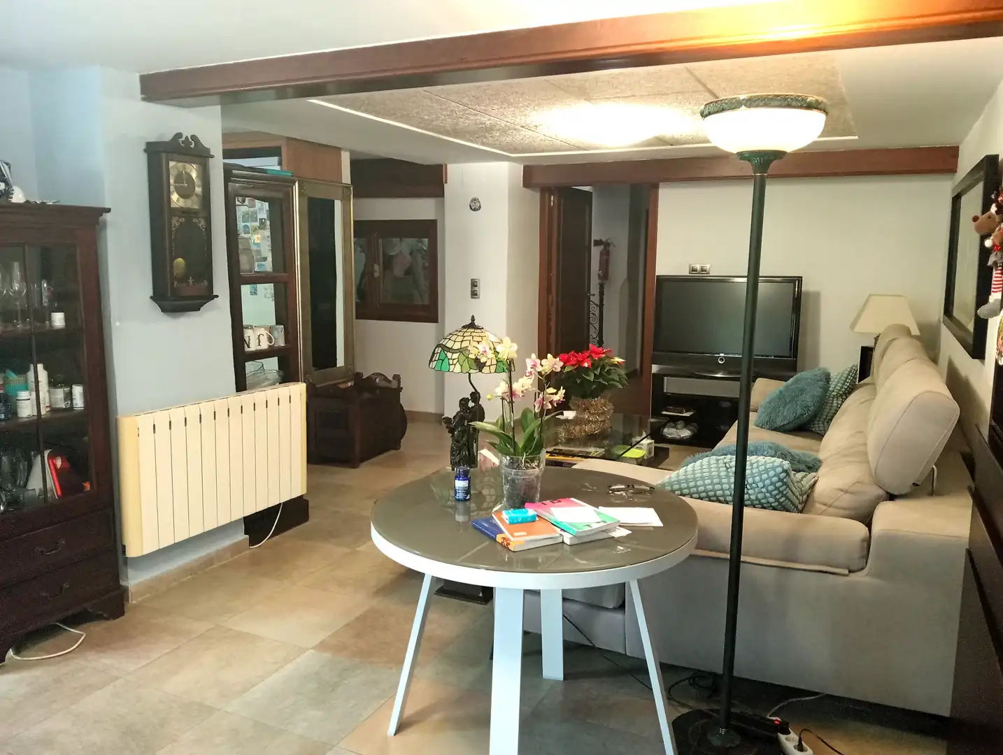 Sala de estar de Finca rústica en venta en Xàtiva con Aire acondicionado, Calefacción y Jardín privado